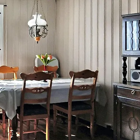 Дом отдыха 6 Person In *